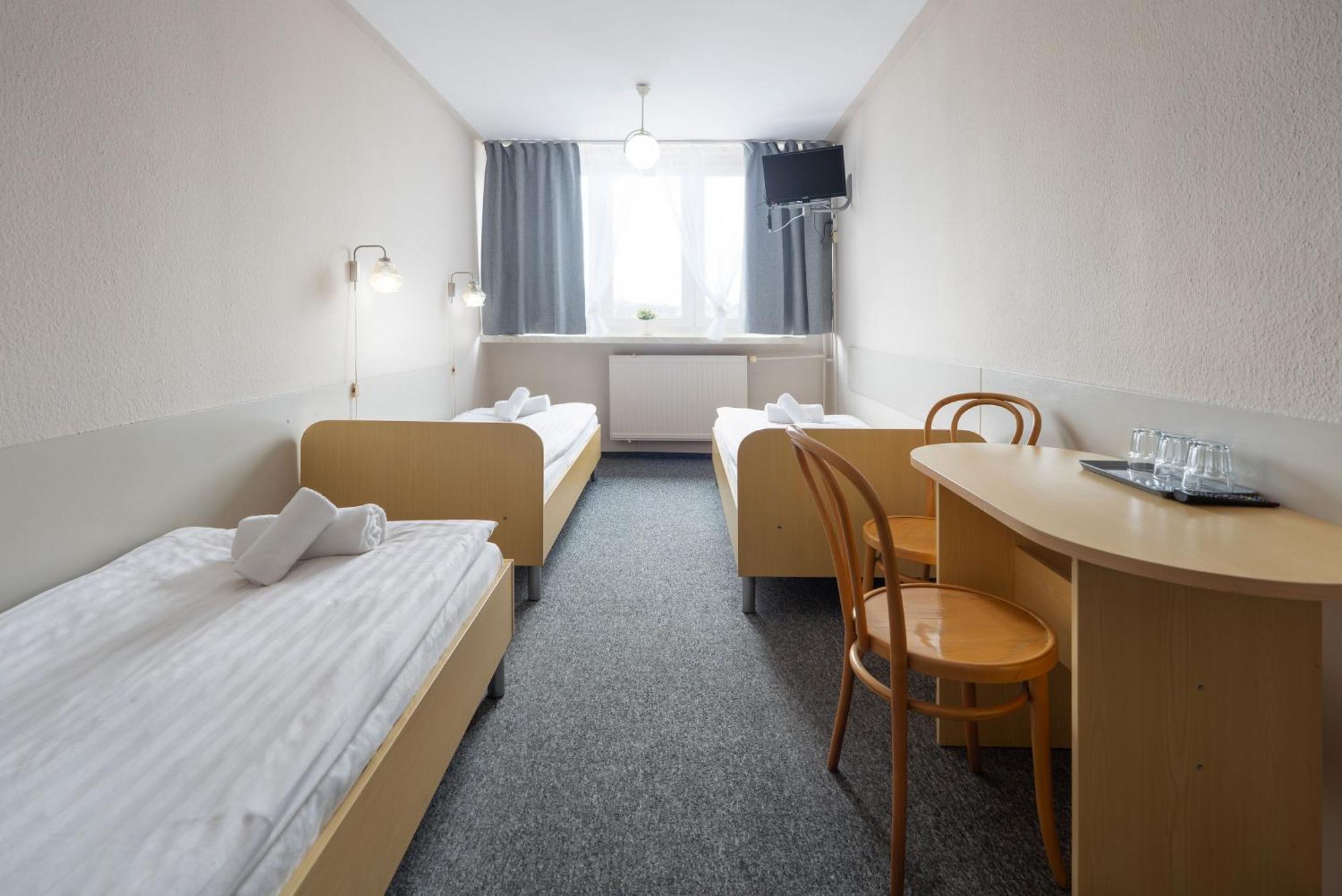 Economy Triple Room